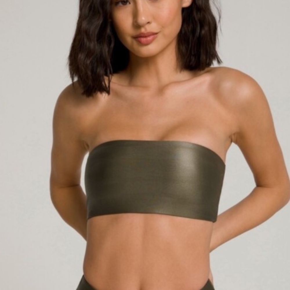 Good American Bandeau High Shine Bikini Top Reversible Size 4